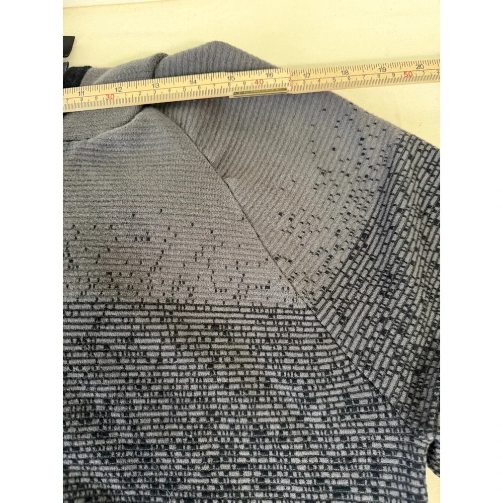 Unbranded Mens Grey Black Ombre Pixelated Textured Full Zip Hooded Sweater M